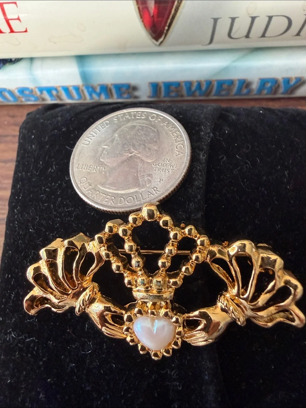 Vintage Avon Gold Tone Claddagh Brooch with Faux Pearl.